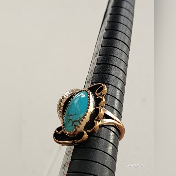 VINTAGE 925 GOLD WASH NATIVE AMERICAN TURQUOISE  SIZE 7 - Picture 2 of 5